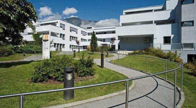 LANDES-PFLEGEKLINIK TIROL